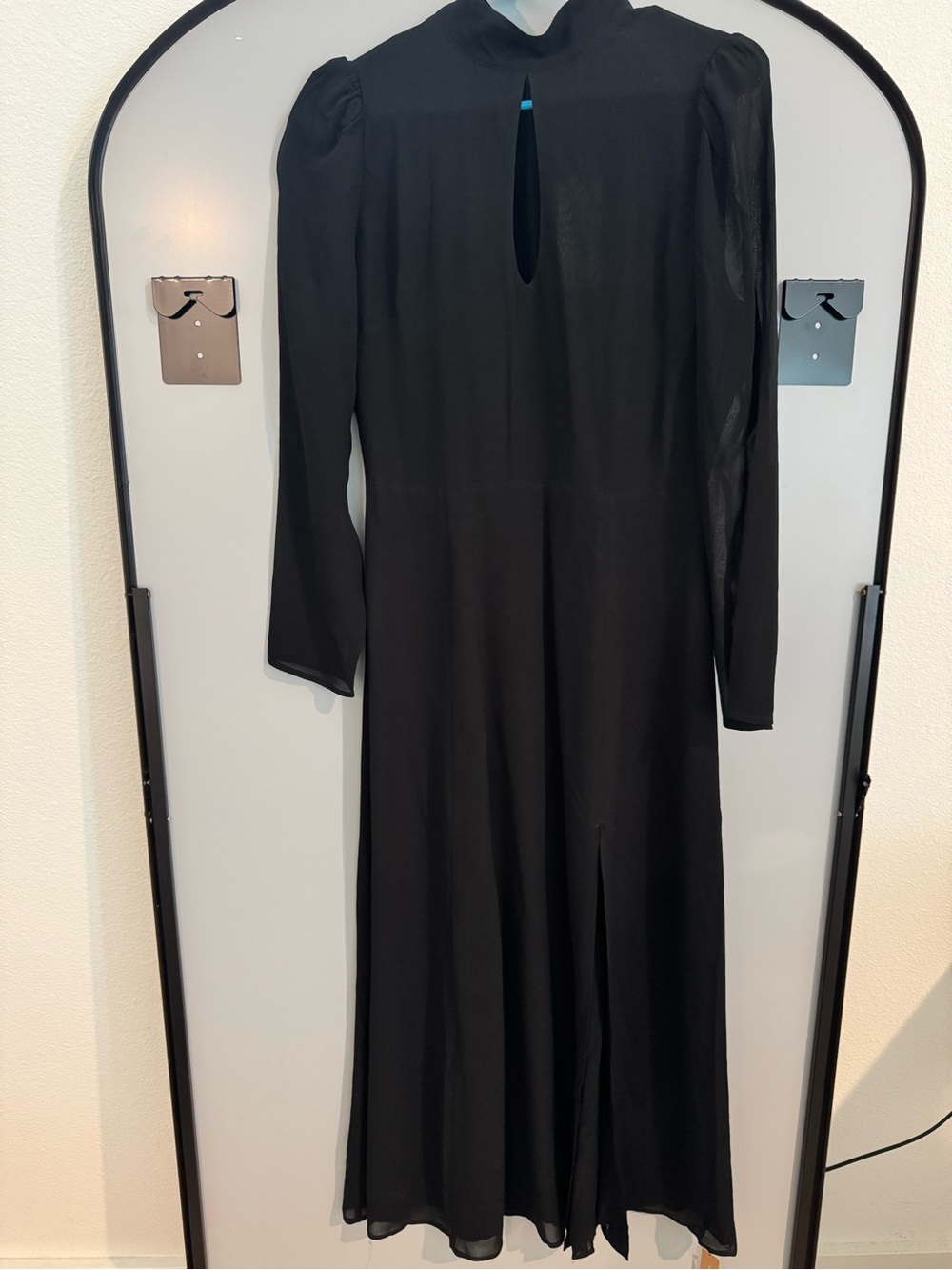 NWT Reformation Black Long Sleeve Keyhole Midi Dress - Picture 2 of 4